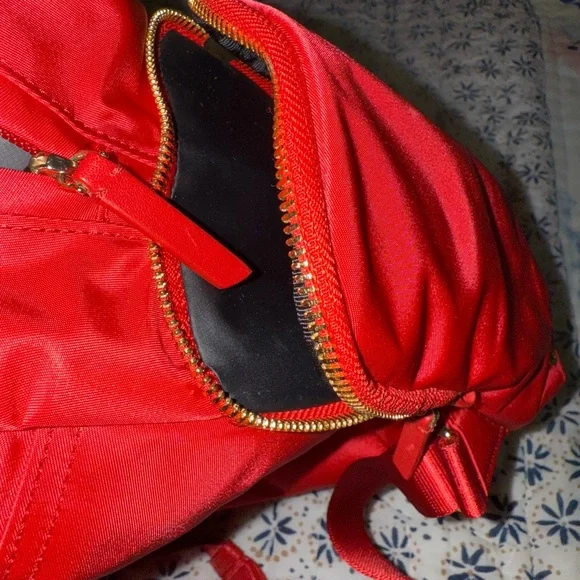 Tumi Red Voyageur Carson Backpack Gold Nylon Laptop Bag Travel NWOT - Picture 9 of 9